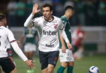 Palmeiras é eliminado pelo Athletico-PR, que volta à final da Libertadores após 17 anos