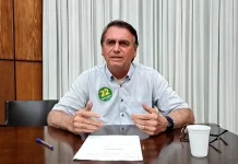 Bolsonaro se defende em live após fala sobre meninas venezuelanas; deputado pede investigação