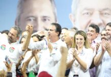 Camilo e Cid reúnem prefeitos e parlamentares para fortalecer campanha do Lula no Ceará
