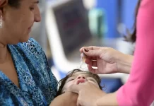 Vacinação contra paralisia infantil atinge 80% das crianças no Ceará; índice segue abaixo da meta