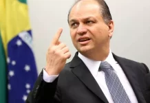 Lula terá de agradecer sempre ao STF, que o soltou, e ao TSE, que o favoreceu, diz Barros