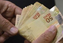 Izolda anuncia antecipação do 13º salário de servidores estaduais para 16 de dezembro