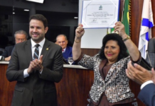 Naílde Pinheiro é homenageada com Título de Cidadã de Fortaleza