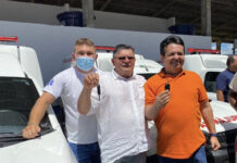 Deputado Jeová Mota entrega 6 novas ambulâncias à prefeitura de Santa Quiteria