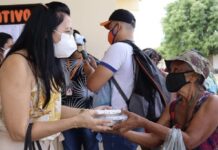 Secretária de Assistência Social de Crateús informa sobre retorno da cozinha comunitária e pagamento do Mais na Mesa