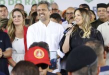 Prefeita Giordanna Mano recebe governador Elmano de Freitas na inauguração da Base do Raio de Nova Russas