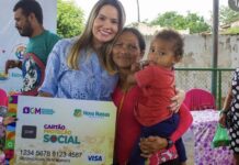 Prefeita Giordanna Mano realiza entrega de Cartões de Proteção Social do programa Garantindo Melhorias para famílias novarussenses