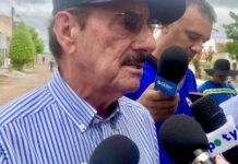 Prefeito Marcelo Machado acompanha obras de pavimentação asfáltica no município de Crateús