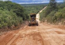 Prefeitura de Buriti dos Montes realiza melhorias na estrada vicinal da comunidade de Cana Brava